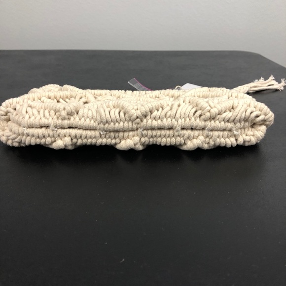 Paper Destiny Macramé clutch - Picture 6 of 8